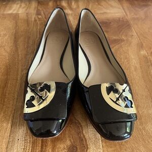 Tory Burch Square Toe Soft Patent Calf Flats US7.5